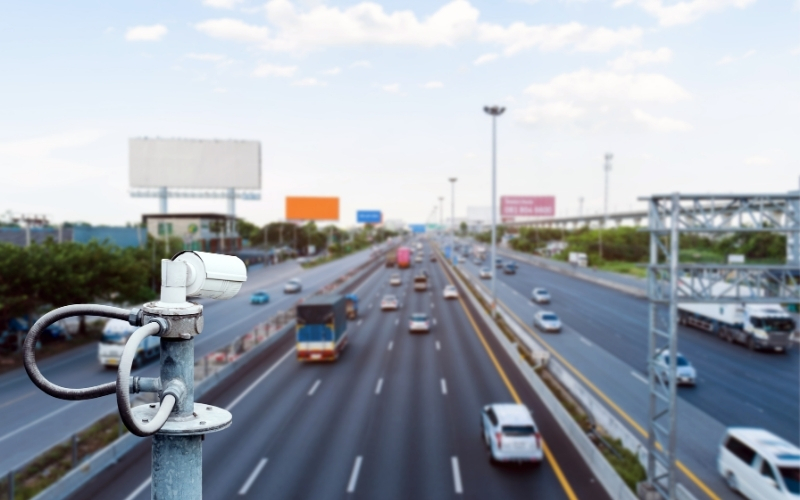 Camera bắn tốc độ