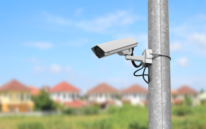 Chọn camera có vỏ ngoài bằng kim loại bền vững
