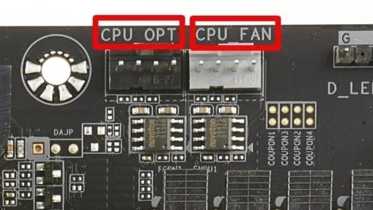 Bước 1: Xác định vị trí cổng CPU OPT trên mainboard