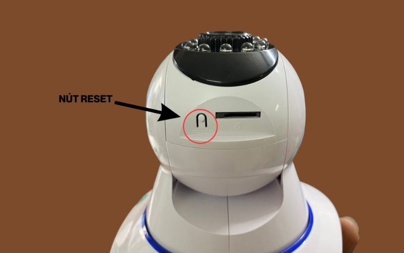 Reset camera Yoosee nếu cần thiết