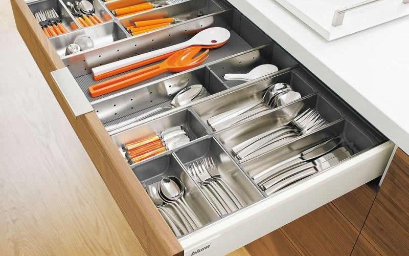 Phụ kiện chia ngăn kéo Hafele