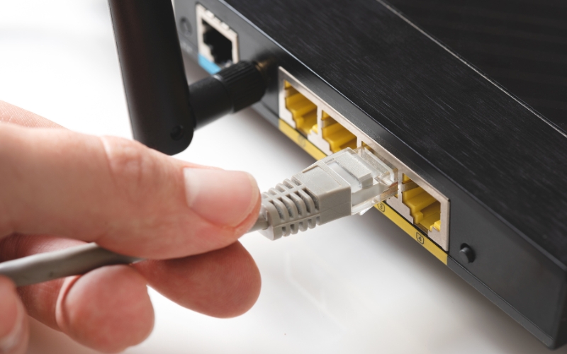 Kiểm tra cổng mạng LAN nếu dùng dây mạng