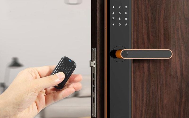 Lợi ích khi lắp khóa điện tử chung cư