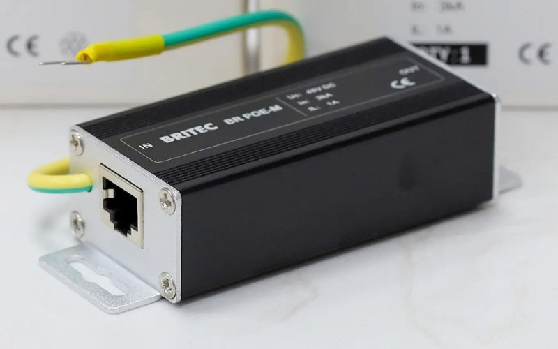 Sử dụng chống sét lan truyền cho đường mạng (RJ45)
