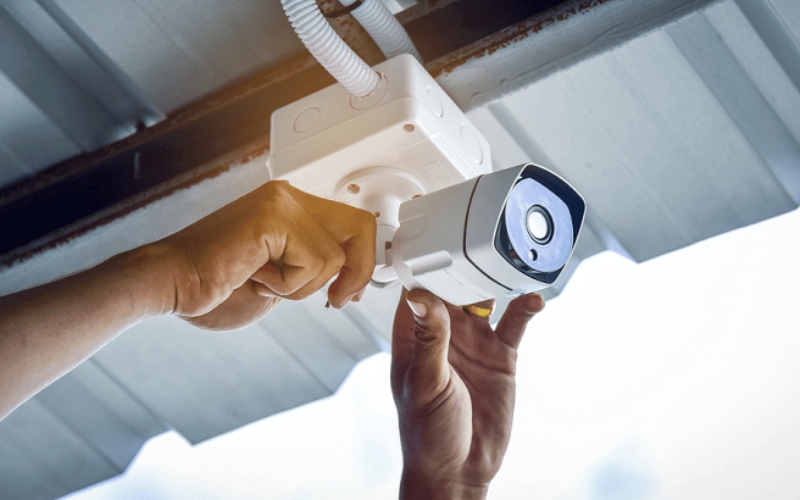 Sử dụng hộp kỹ thuật, ống luồn dây và phụ kiện chống thấm